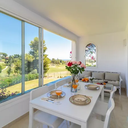 Duplex In Nueva Andalucia, Golfers Paradise Lejlighed *