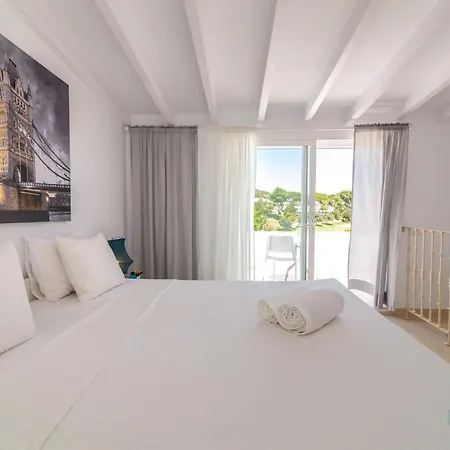 Duplex In Nueva Andalucia, Golfers Paradise Marbella