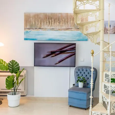 Duplex In Nueva Andalucia, Golfers Paradise Marbella