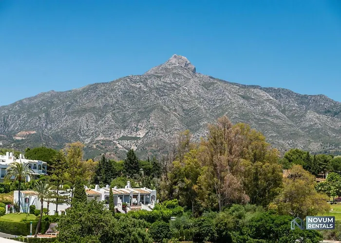 Duplex In Nueva Andalucia, Golfers Paradise *