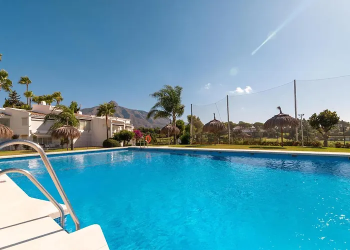 Duplex In Nueva Andalucia, Golfers Paradise 马尔韦利亚