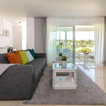 Duplex In Nueva Andalucia, Golfers Paradise *