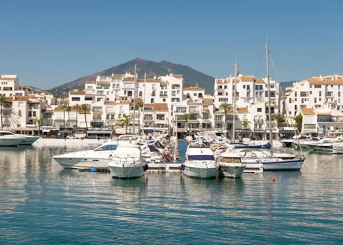 Duplex In Nueva Andalucia, Golfers Paradise
